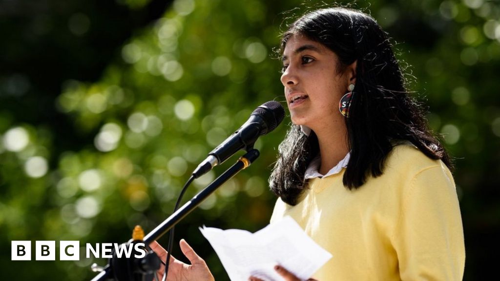 The teenagers and the nun trying to stop an Australian coal mine