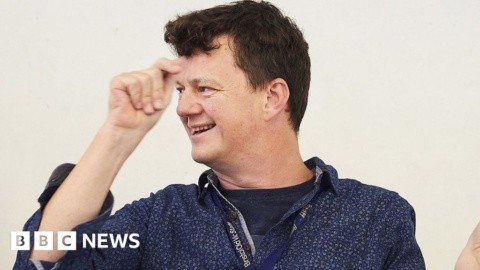 Bristol Old Vic boss Tom Morris to step down