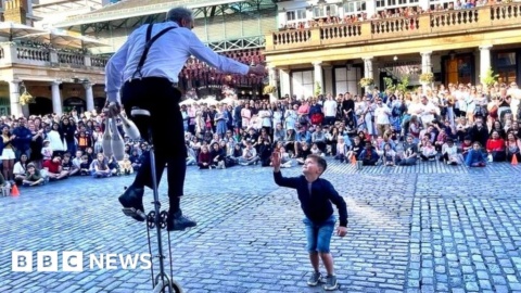 Street acts warn new rules could end performances