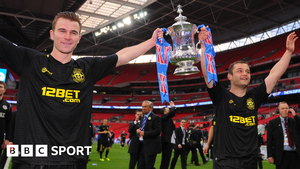 Wigan v Man Utd: ‘I was driving to work thinking this could be the last time’ – Shaun Maloney Wigan v Man Utd: ‘I was driving to work thinking this could be the last time’ – Shaun Maloney