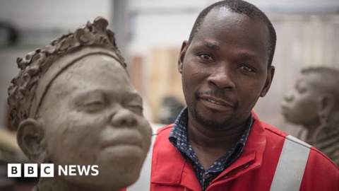 Peter Oloya – the Ugandan LRA child soldier who moulded a new future in art Peter Oloya – the Ugandan LRA child soldier who moulded a new future in art