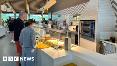 M5 stop-off celebrates tenth anniversary