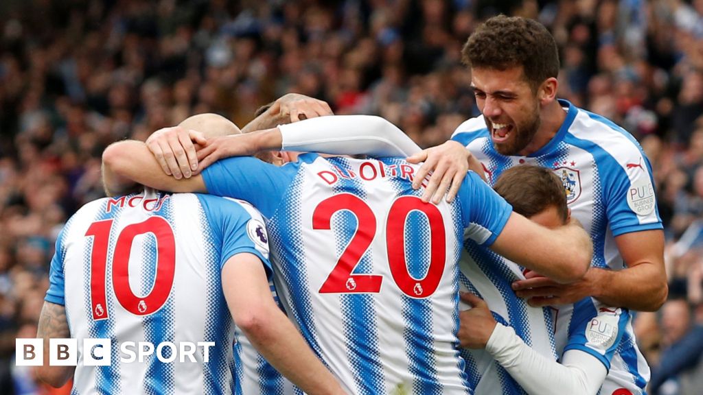 Garth Crooks’ team of the week: Brighton, Huddersfield & Man City prominent Garth Crooks’ team of the week: Brighton, Huddersfield & Man City prominent