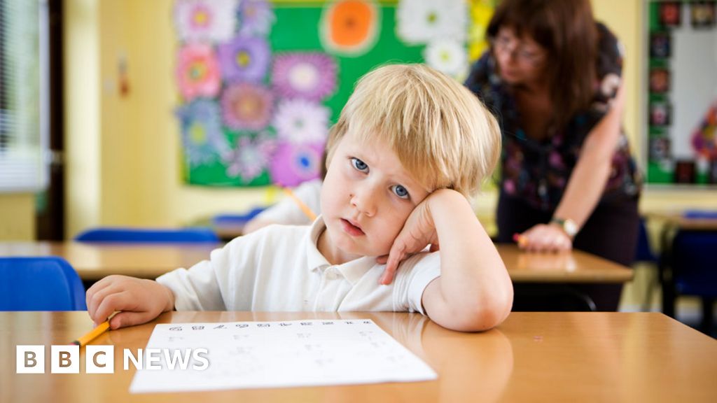 Poorer seven-year-old pupils’ improvement short of target