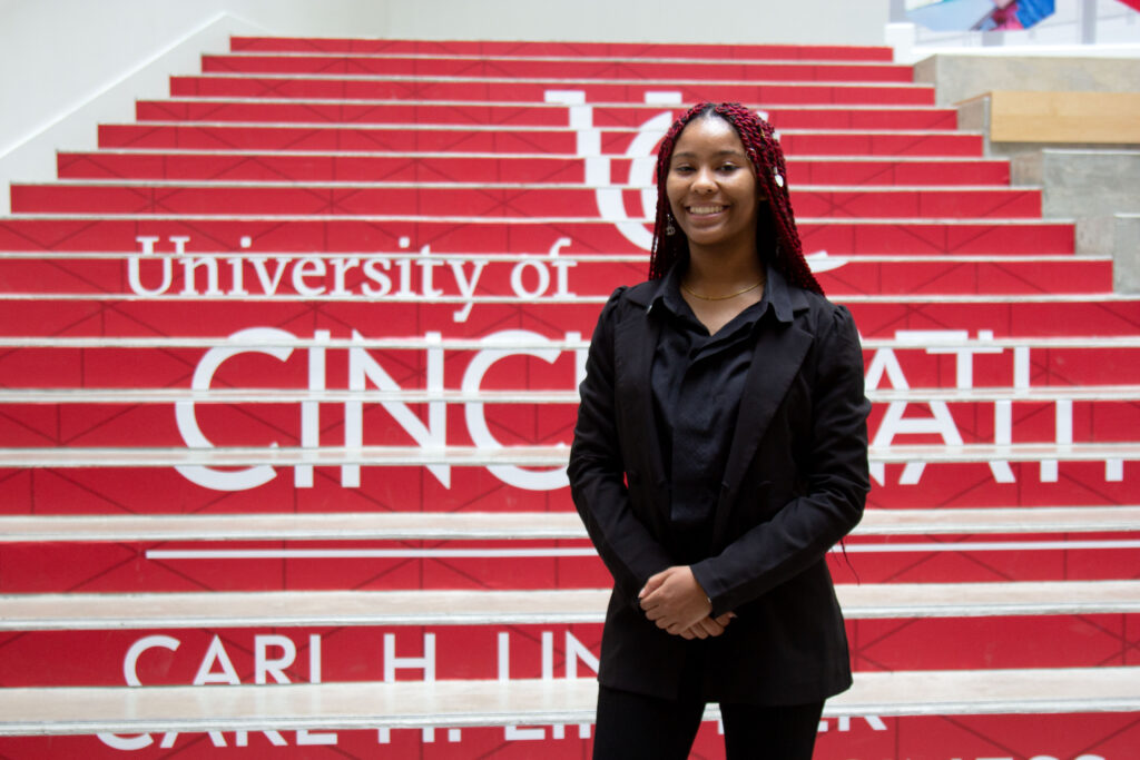 University of Cincinnati boasts high job placements for business graduates University of Cincinnati boasts high job placements for business graduates