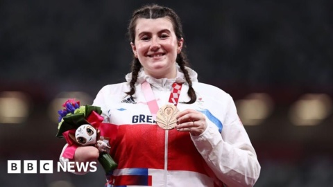 Hollie Arnold and Marc Woods memorabilia to go on show in Grimsby