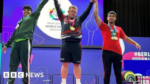 Special Olympics gold medallist Bleddyn Gibbs given hero’s return