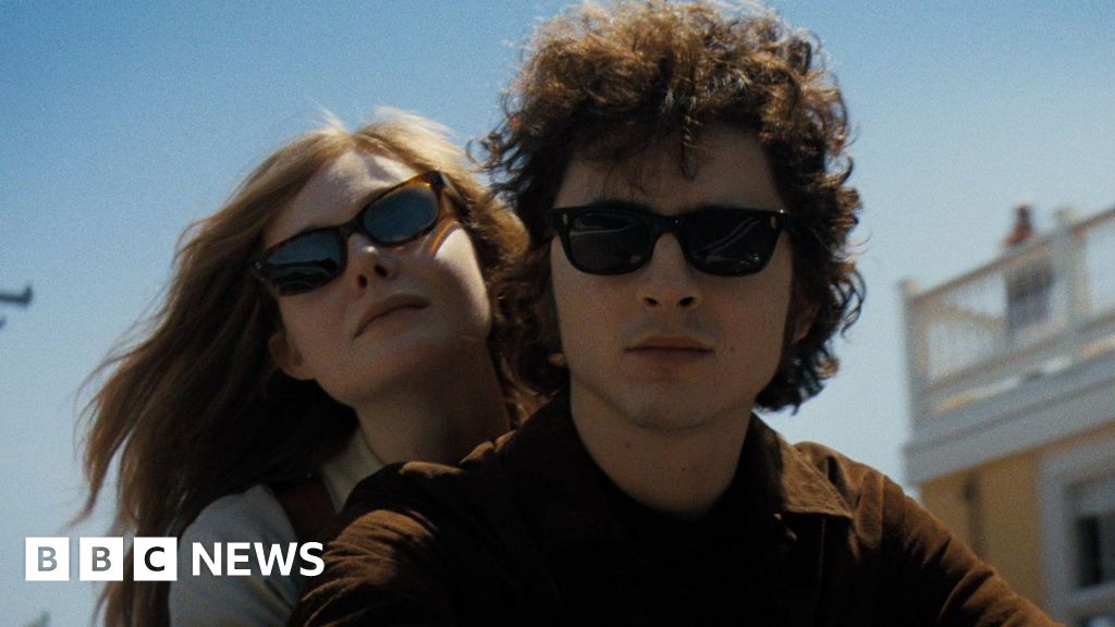 Timothee Chalamet sings Bob Dylan in A Complete Unknown trailer Timothee Chalamet sings Bob Dylan in A Complete Unknown trailer