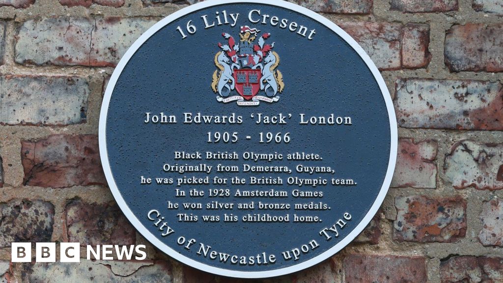 ‘Trailblazer’ athlete Jack London honoured with Newcastle plaque