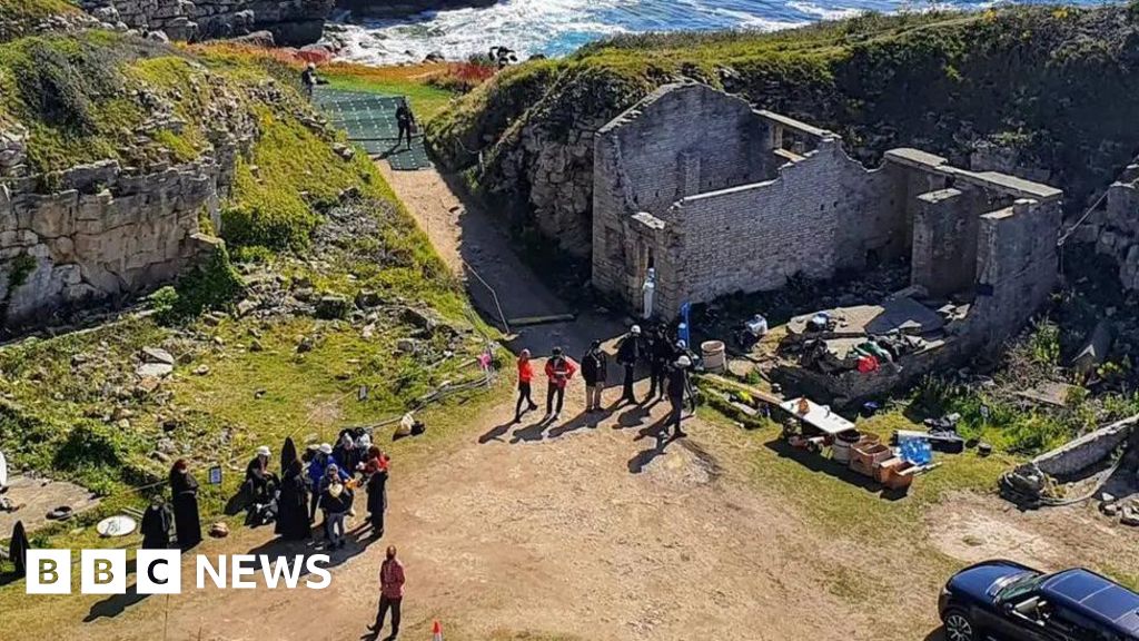 Star Wars series impact on Jurassic Coast Quarry researched Star Wars series impact on Jurassic Coast Quarry researched