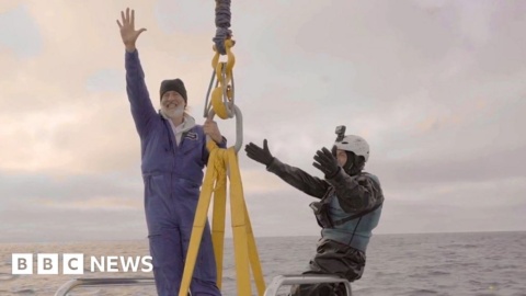 Adventurer reaches deepest ocean locations
