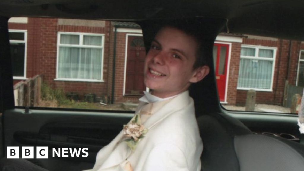 Number of people stuck in hospital ‘national scandal’ Number of people stuck in hospital ‘national scandal’