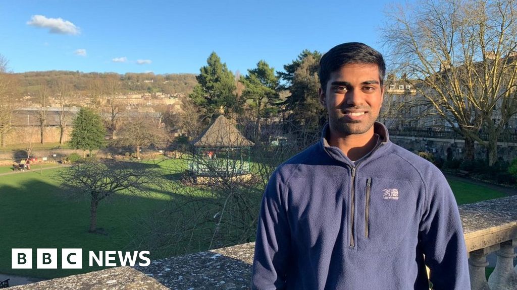 University student urges peers to tutor struggling pupils University student urges peers to tutor struggling pupils