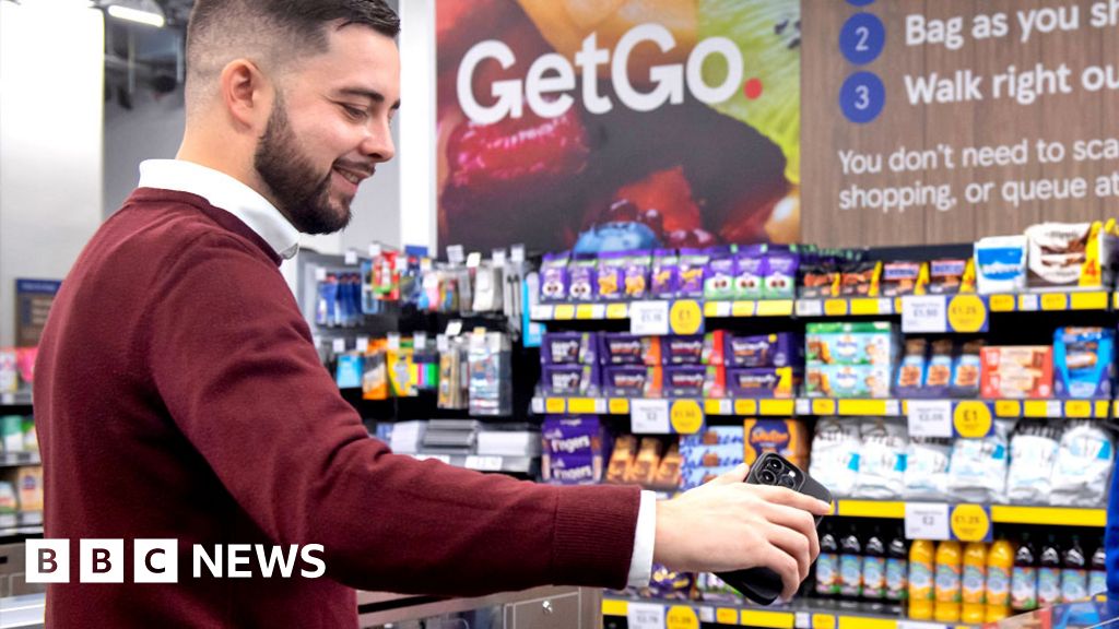 Tesco opens its first checkout-free store