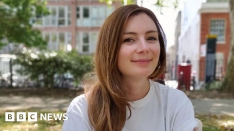 The people deciding to ditch their smartphones