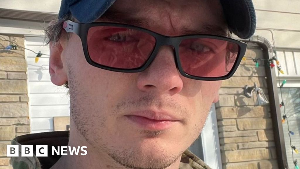 The comic travelling 5,000 miles to fight