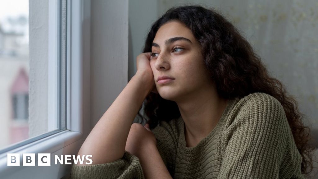 Teachers to be given training in pilot scheme Teachers to be given training in pilot scheme