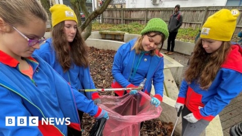 Ely Guides proudly pick up litter