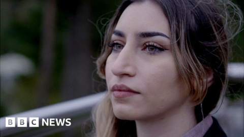 Holocaust refugee meets woman who fled Syrian war Holocaust refugee meets woman who fled Syrian war