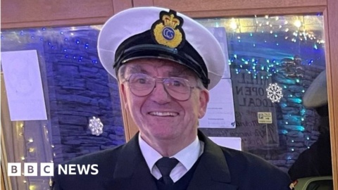 Medal for Isle of Wight coastguard volunteer