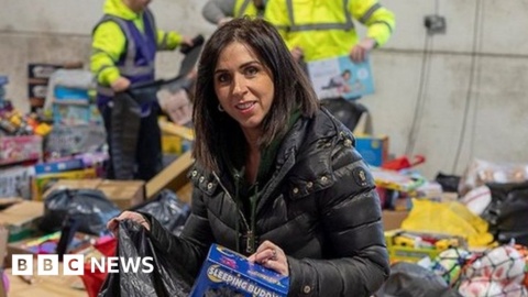 The magic of helping others have a merry Christmas