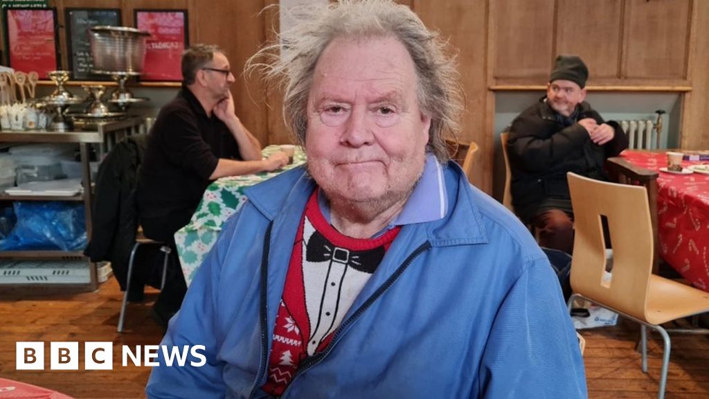 ‘Geordie spirit’ helps Christmas Eve lunch for vulnerable in Newcastle