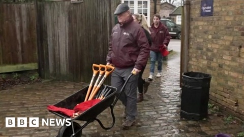 Royal Parks volunteers share what it is like to care for the London parks