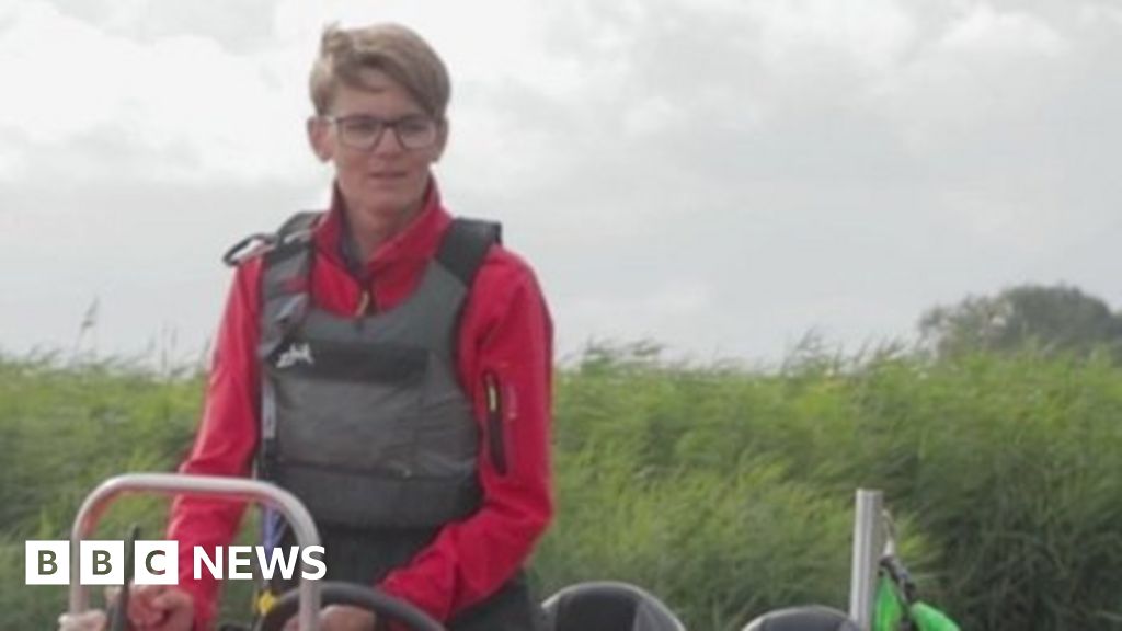 Young sailor boosted by volunteer award Young sailor boosted by volunteer award