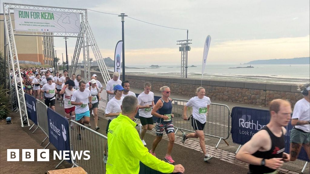 Charity run raises £15,000 for children’s mental health