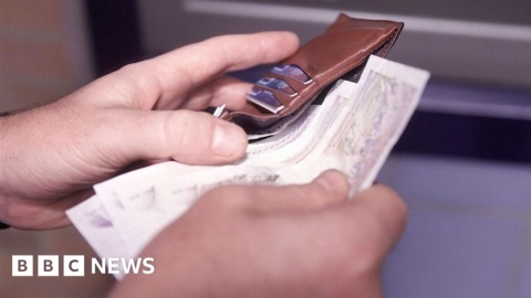 Hundreds of lower-income workers in Jersey to get £250