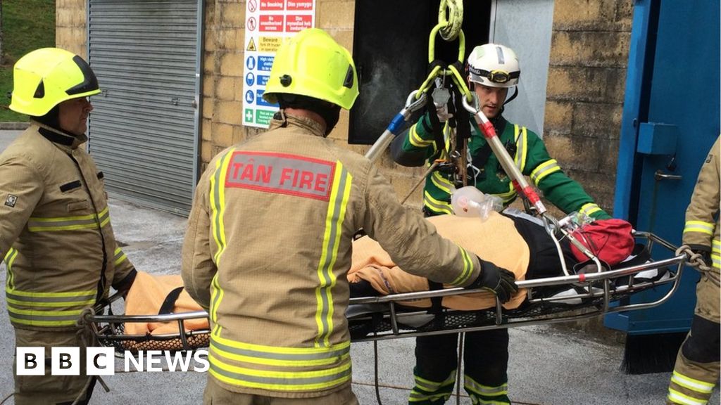 Call for mental health ‘champions’ to help 999 workers