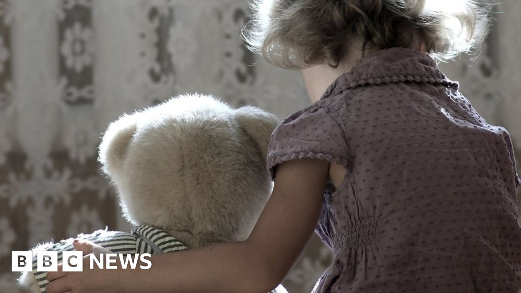 Childhood trauma ‘doubles A&E visit risk’ Childhood trauma ‘doubles A&E visit risk’