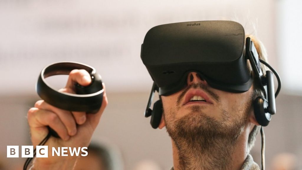 Should reality be virtual or augmented? Should reality be virtual or augmented?