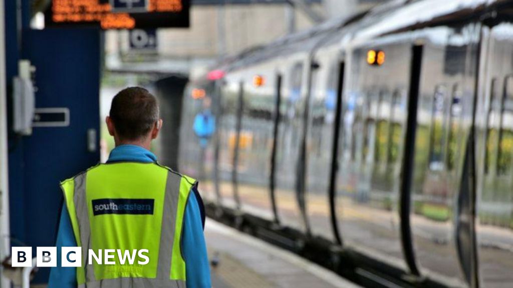 Rail operator wins award for suicide prevention Rail operator wins award for suicide prevention