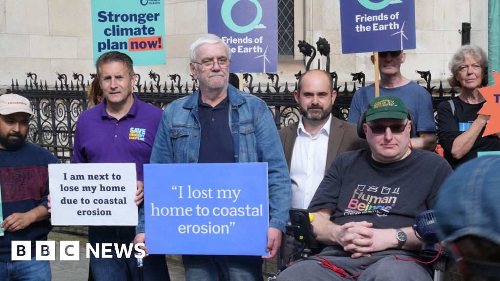 Man who lost his Hemsby home challenges government’s climate plan Man who lost his Hemsby home challenges government’s climate plan