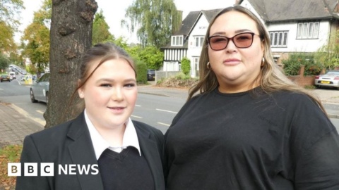 Charity warns 99% of playgrounds break air pollution limits