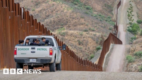 Divided Arizona contends with Trump’s sweeping border plan Divided Arizona contends with Trump’s sweeping border plan