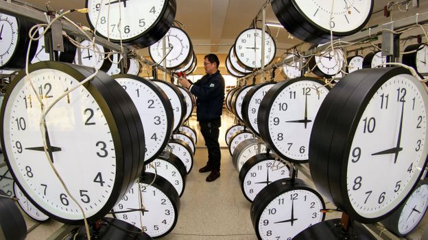 The super-clocks that define what time it is The super-clocks that define what time it is