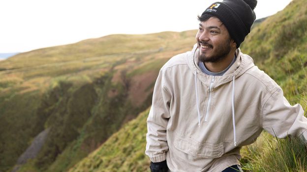 The hiking movement to reclaim green spaces The hiking movement to reclaim green spaces