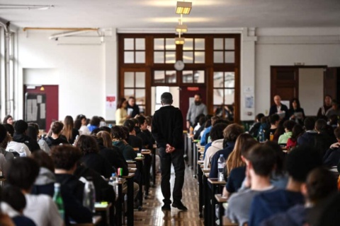 10 best strategies to beat stress and study better