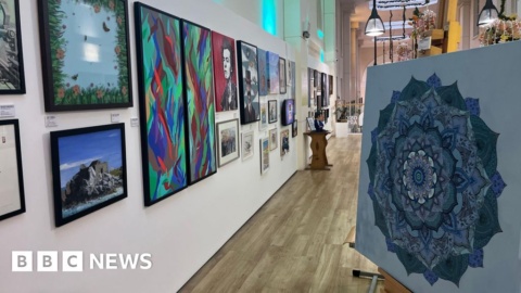 Annual Guernsey art exhibit opens for fifth year