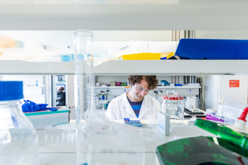 From lab to patient: Pharmaceutical schools leading innovation From lab to patient: Pharmaceutical schools leading innovation