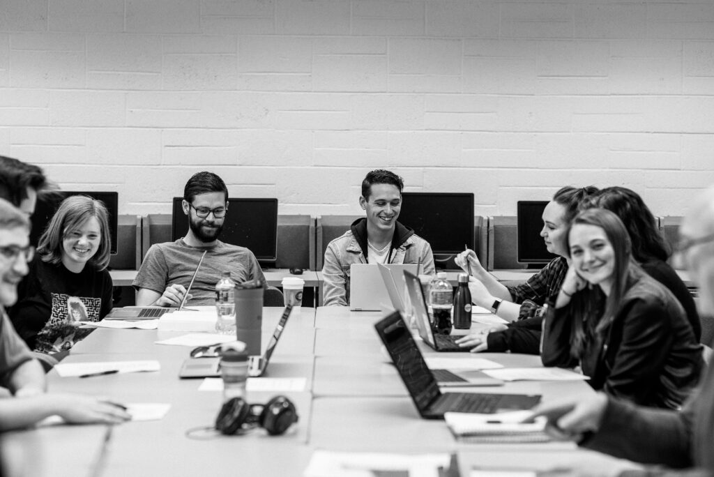 An advanced English degree with 5 specialised tracks An advanced English degree with 5 specialised tracks