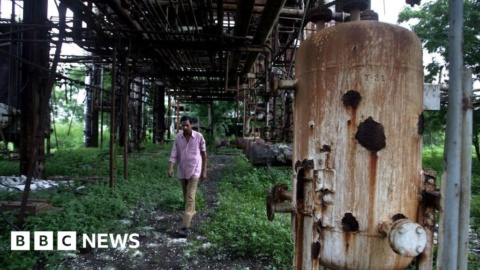 Toxic waste from deadly leak fuels protests in India