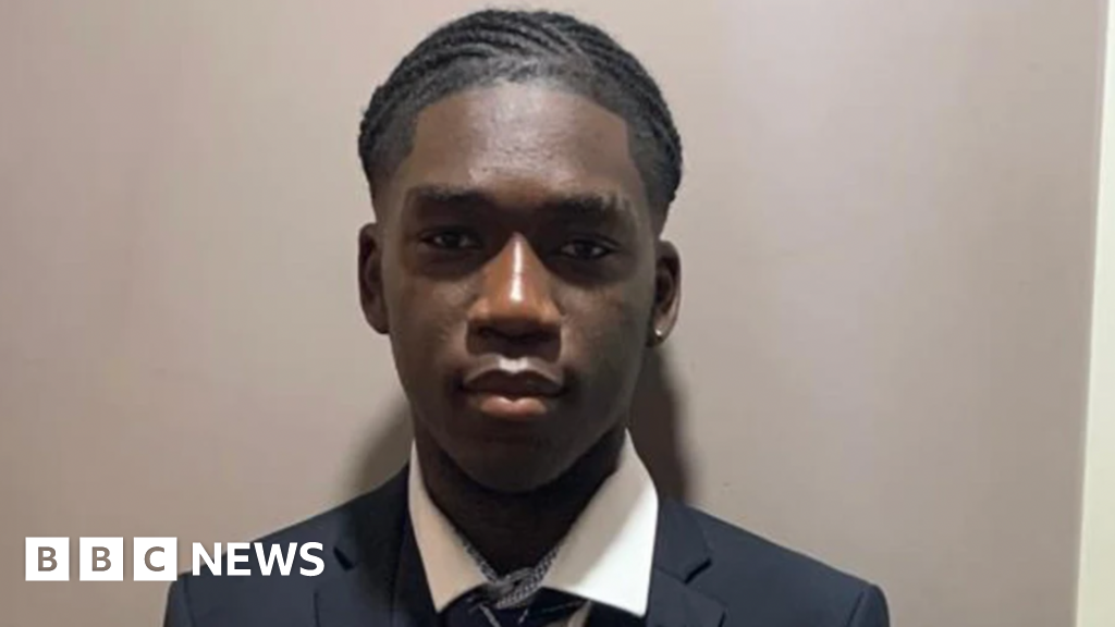 Briton, 18, jailed in Dubai over sex with girl, 17 Briton, 18, jailed in Dubai over sex with girl, 17